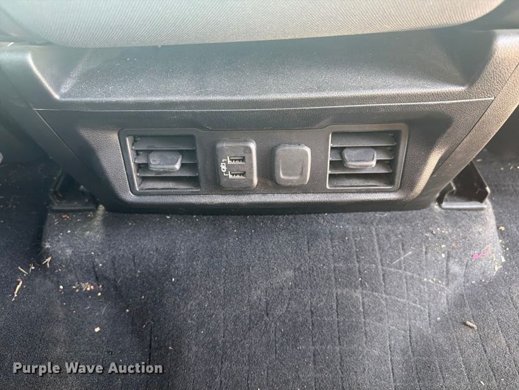 image for item EX4528 2020 Chevrolet Silverado 1500 Crew Cab pickup truck