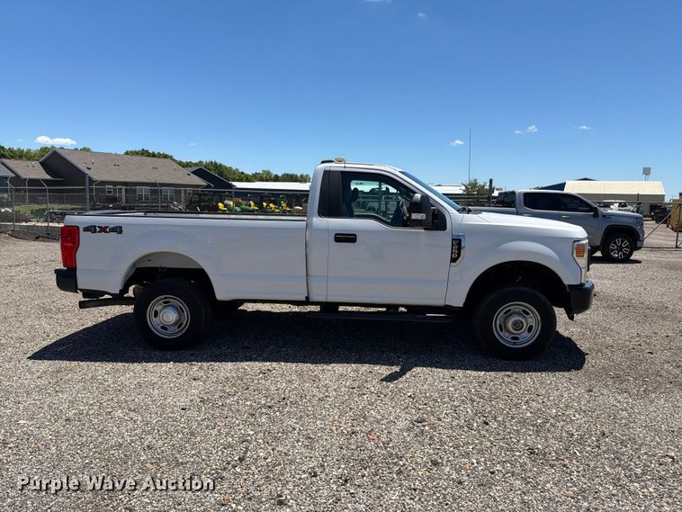 image for item EX4531 2020 Ford F250 Super Duty XL pickup truck