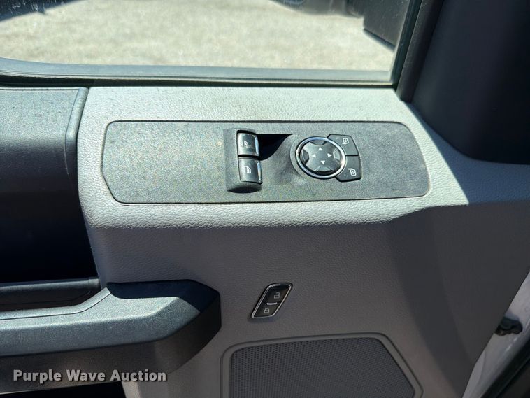 image for item EX4531 2020 Ford F250 Super Duty XL pickup truck