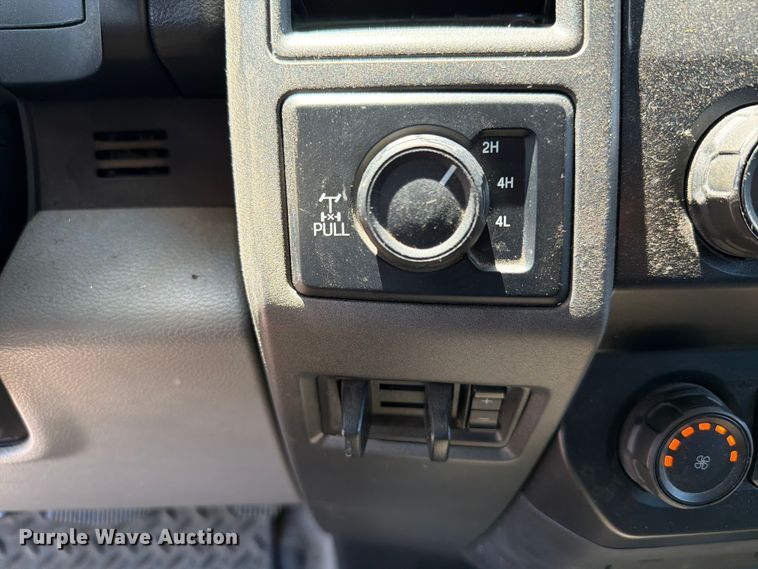 image for item EX4531 2020 Ford F250 Super Duty XL pickup truck