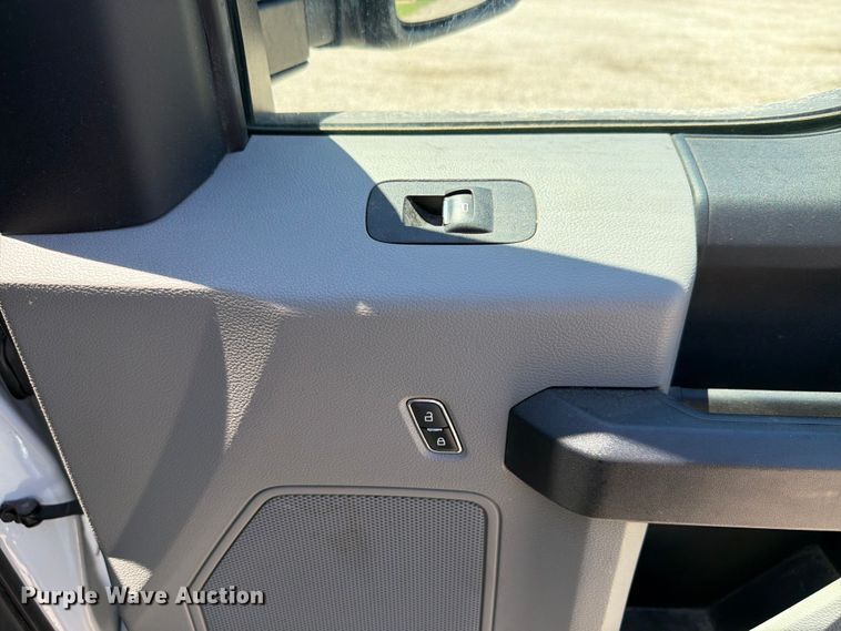 image for item EX4531 2020 Ford F250 Super Duty XL pickup truck