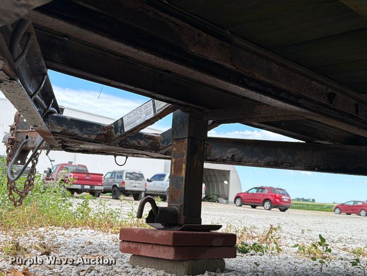 image for item EX4532 2009 Behnke Enterprises utility trailer