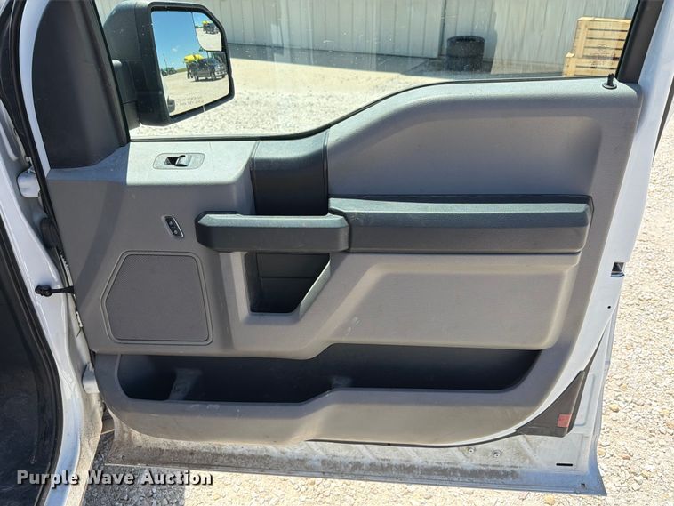 image for item EX4533 2020 Ford F150 STX Ext. Cab pickup truck