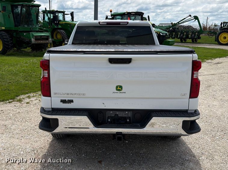 image for item EX4539 2022 Chevrolet Silverado 1500 Ext. Cab pickup truck
