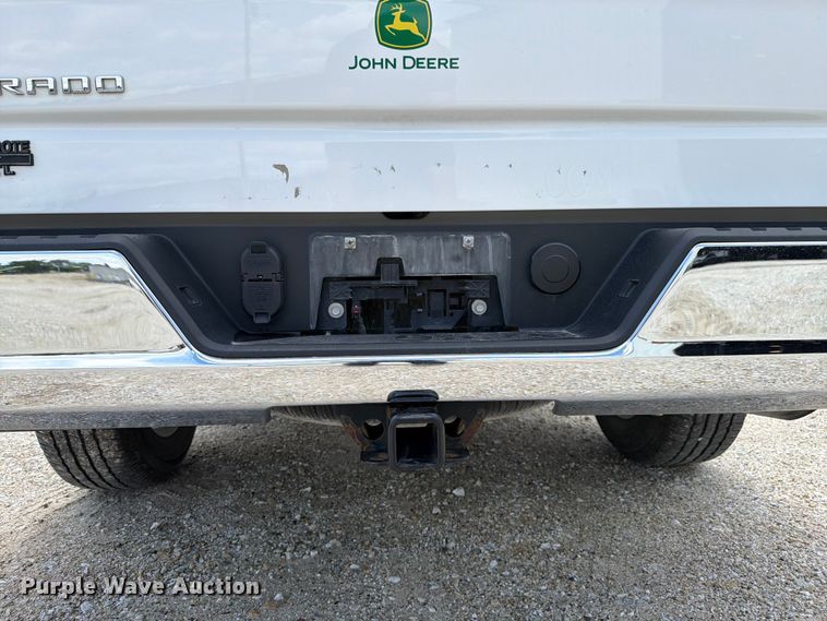 image for item EX4539 2022 Chevrolet Silverado 1500 Ext. Cab pickup truck