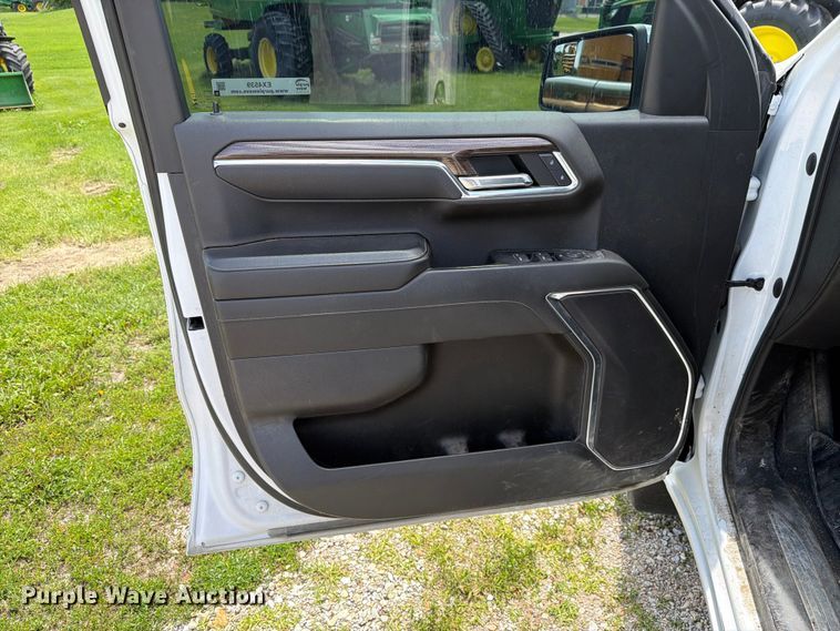 image for item EX4539 2022 Chevrolet Silverado 1500 Ext. Cab pickup truck