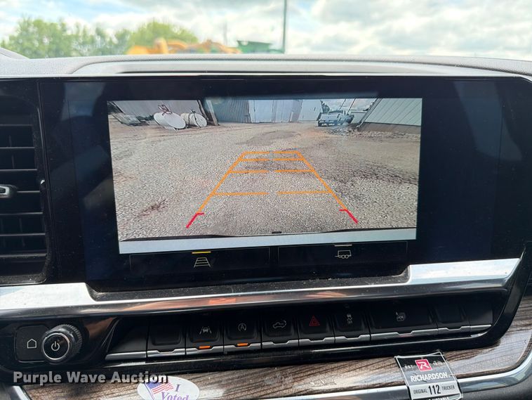 image for item EX4539 2022 Chevrolet Silverado 1500 Ext. Cab pickup truck