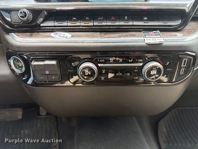 image for item EX4539 2022 Chevrolet Silverado 1500 Ext. Cab pickup truck