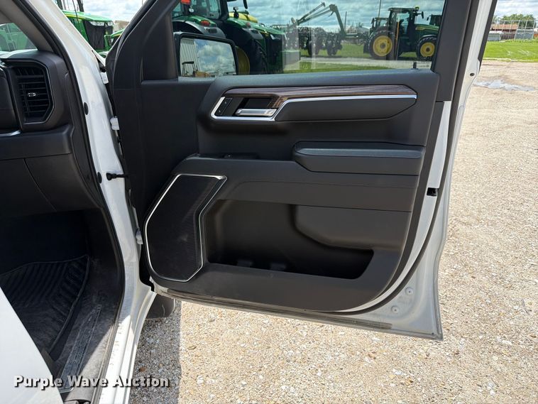 image for item EX4539 2022 Chevrolet Silverado 1500 Ext. Cab pickup truck