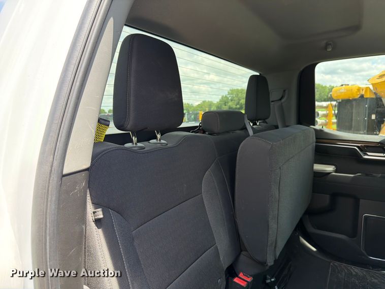 image for item EX4539 2022 Chevrolet Silverado 1500 Ext. Cab pickup truck