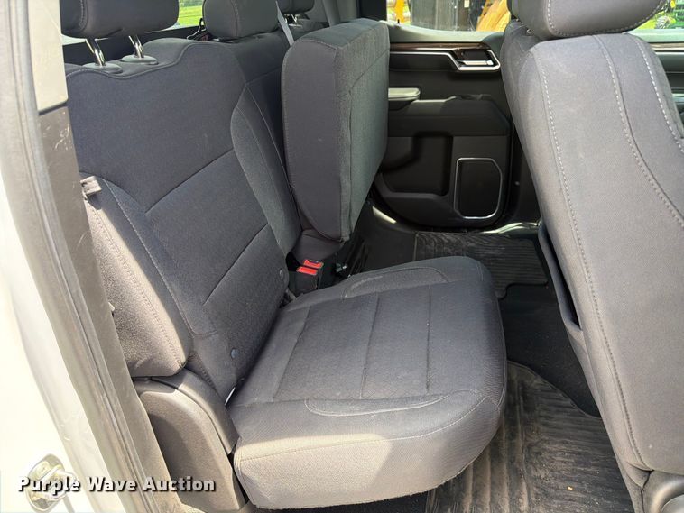 image for item EX4539 2022 Chevrolet Silverado 1500 Ext. Cab pickup truck