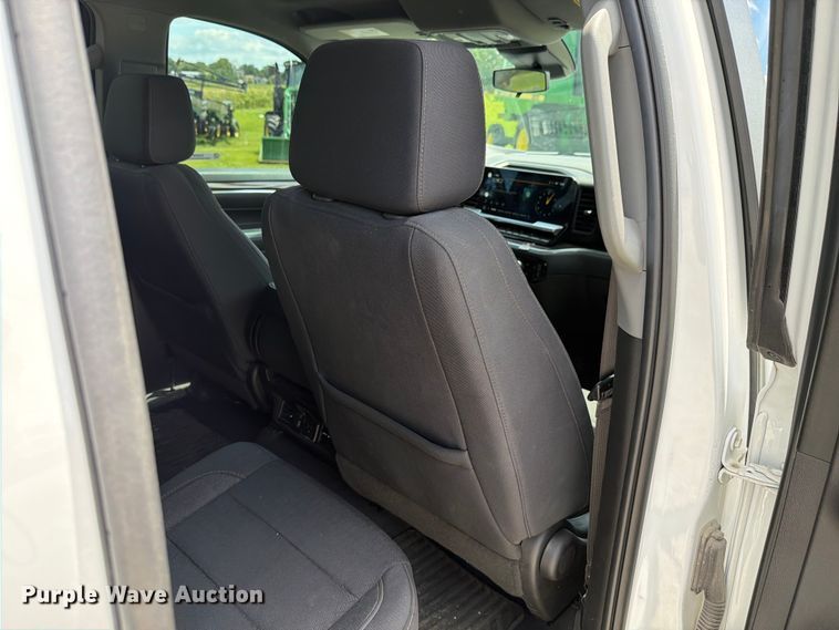 image for item EX4539 2022 Chevrolet Silverado 1500 Ext. Cab pickup truck