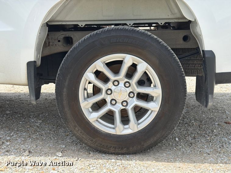 image for item EX4539 2022 Chevrolet Silverado 1500 Ext. Cab pickup truck