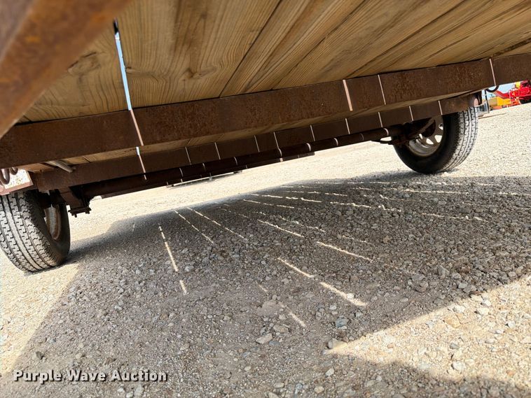 image for item EX5506 2004 Neal equipment trailer