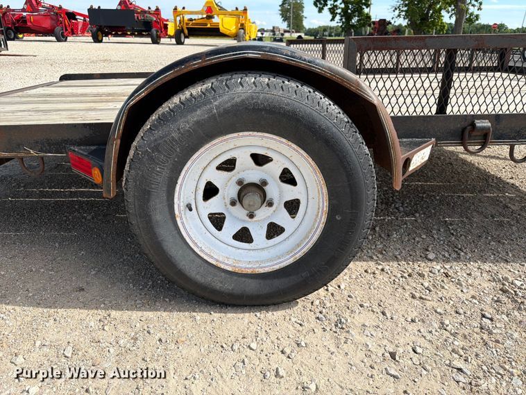 image for item EX5506 2004 Neal equipment trailer