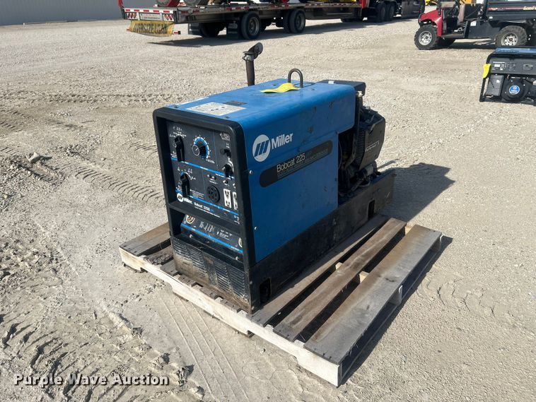image for item EX5517 Miller Bobcat 225G welder/generator