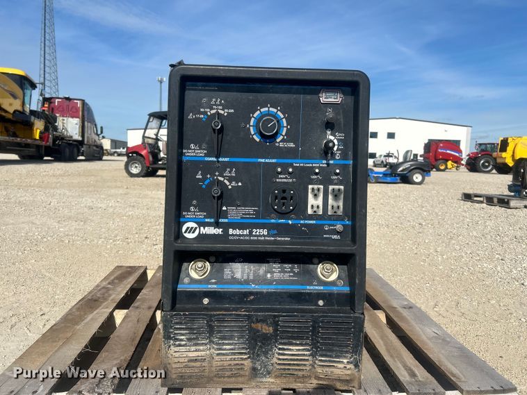 image for item EX5517 Miller Bobcat 225G welder/generator