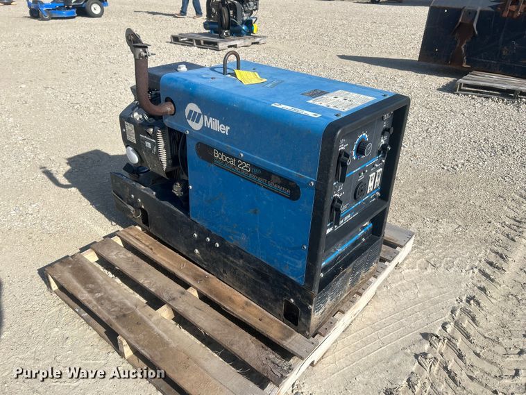image for item EX5517 Miller Bobcat 225G welder/generator