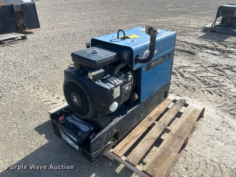 image for item EX5517 Miller Bobcat 225G welder/generator
