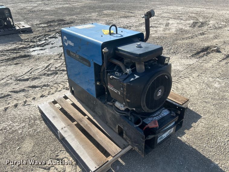 image for item EX5517 Miller Bobcat 225G welder/generator