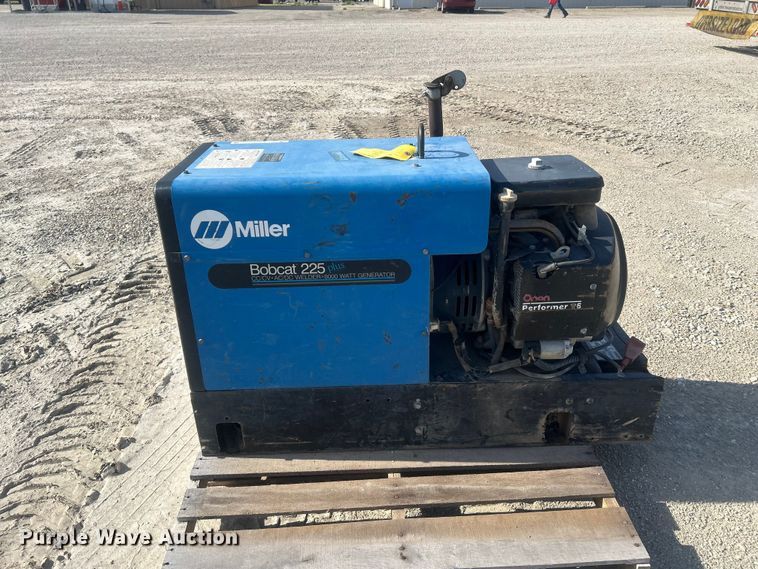 image for item EX5517 Miller Bobcat 225G welder/generator