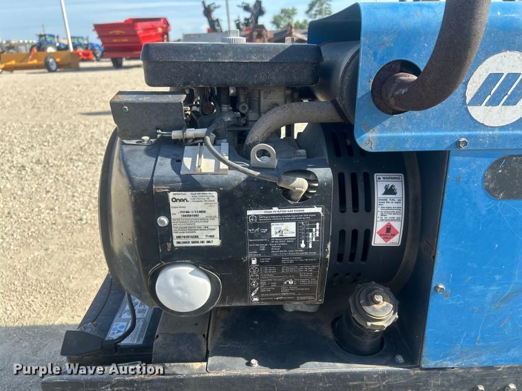 image for item EX5517 Miller Bobcat 225G welder/generator
