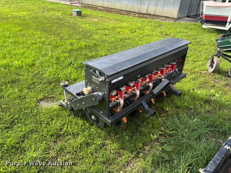image for item FB5709 Seeder