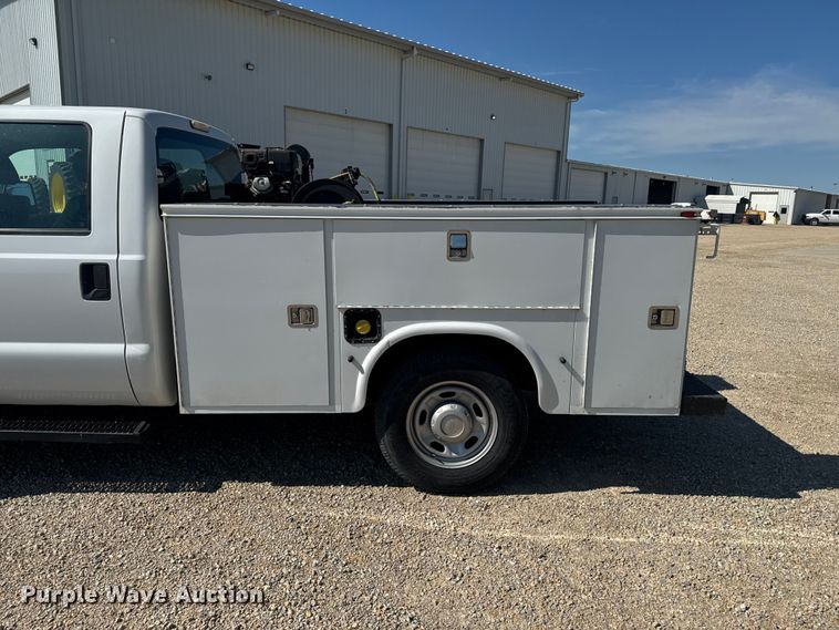 image for item FB5720 2013 Ford F250 Super Duty Crew Cab utility bed pickup truck