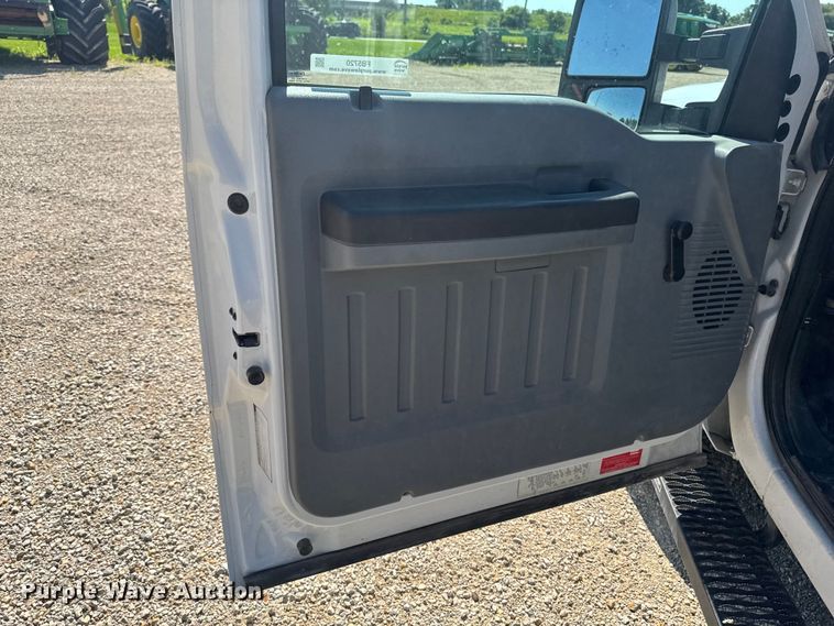 image for item FB5720 2013 Ford F250 Super Duty Crew Cab utility bed pickup truck