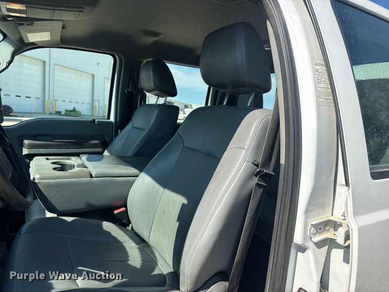 image for item FB5720 2013 Ford F250 Super Duty Crew Cab utility bed pickup truck