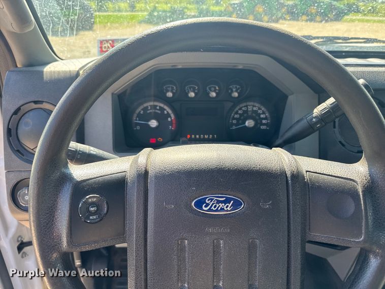 image for item FB5720 2013 Ford F250 Super Duty Crew Cab utility bed pickup truck