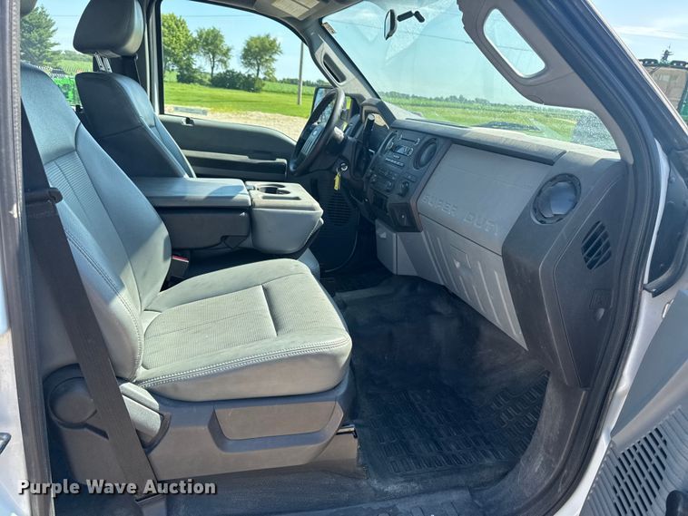 image for item FB5720 2013 Ford F250 Super Duty Crew Cab utility bed pickup truck