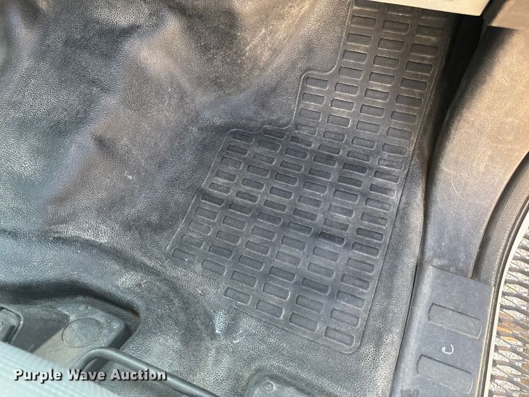 image for item FB5720 2013 Ford F250 Super Duty Crew Cab utility bed pickup truck