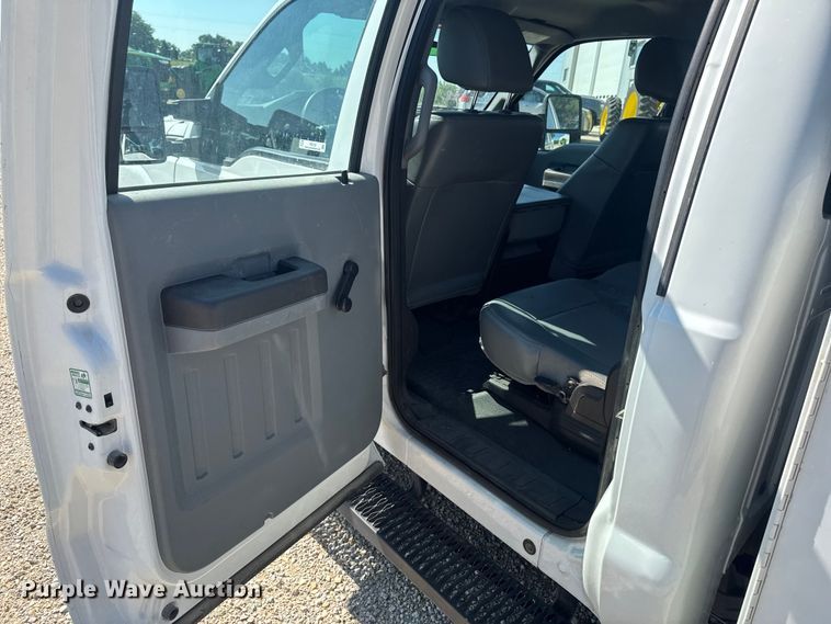 image for item FB5720 2013 Ford F250 Super Duty Crew Cab utility bed pickup truck