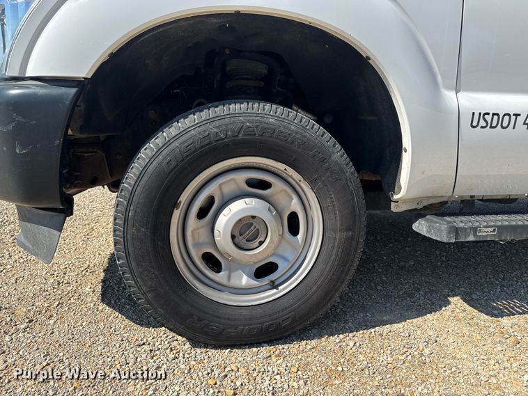 image for item FB5720 2013 Ford F250 Super Duty Crew Cab utility bed pickup truck