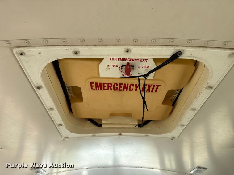 image for item FB6745 1993 Chevrolet  B7 school bus