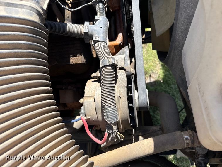 image for item FB6745 1993 Chevrolet  B7 school bus