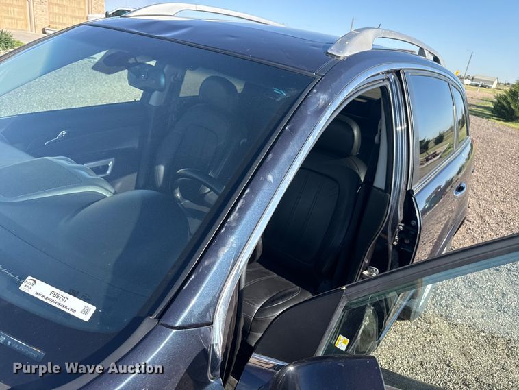 image for item FB6747 2015 Chevrolet Captiva SUV