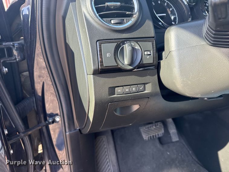 image for item FB6747 2015 Chevrolet Captiva SUV