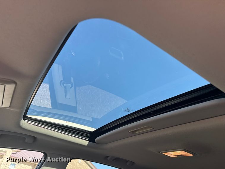 image for item FB6747 2015 Chevrolet Captiva SUV
