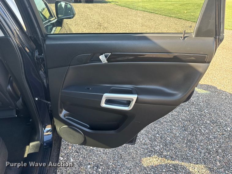 image for item FB6747 2015 Chevrolet Captiva SUV