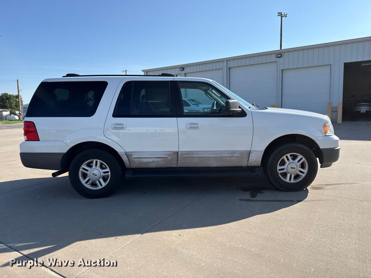 image for item FB6764 2003 Ford Expedition SUV