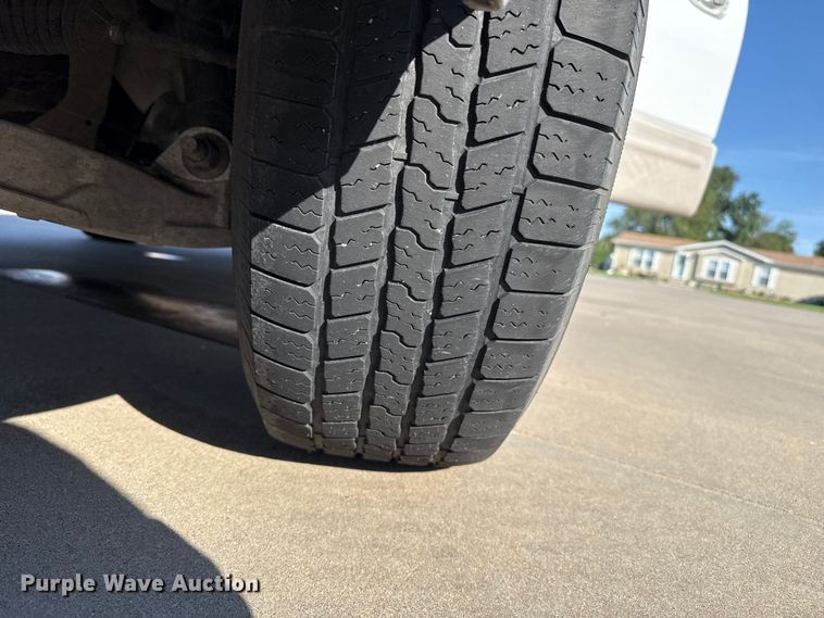 image for item FB6764 2003 Ford Expedition SUV