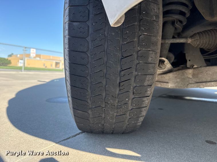 image for item FB6764 2003 Ford Expedition SUV