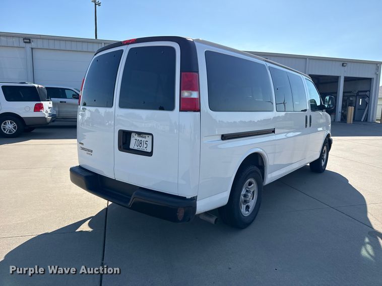 image for item FB6765 2008 Chevrolet Express 1500 van
