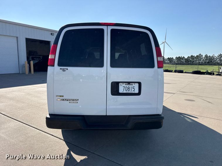 image for item FB6765 2008 Chevrolet Express 1500 van
