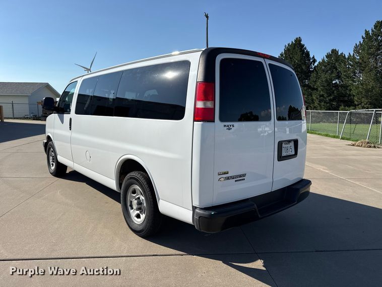 image for item FB6765 2008 Chevrolet Express 1500 van