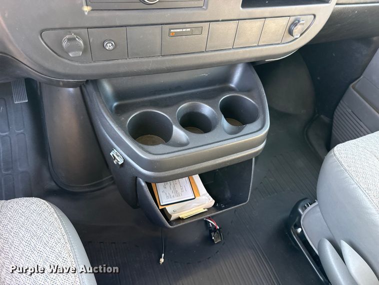 image for item FB6765 2008 Chevrolet Express 1500 van