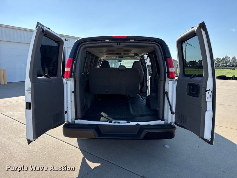 image for item FB6765 2008 Chevrolet Express 1500 van