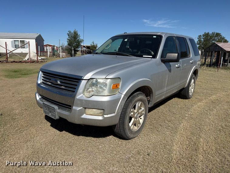 image for item FB6772 2010 Ford Explorer XLT SUV